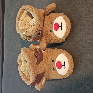 NWOT Reindeer slippers 18-20months